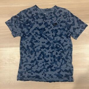 Nike Men's Short Sleeve Blue Camouflage Tee